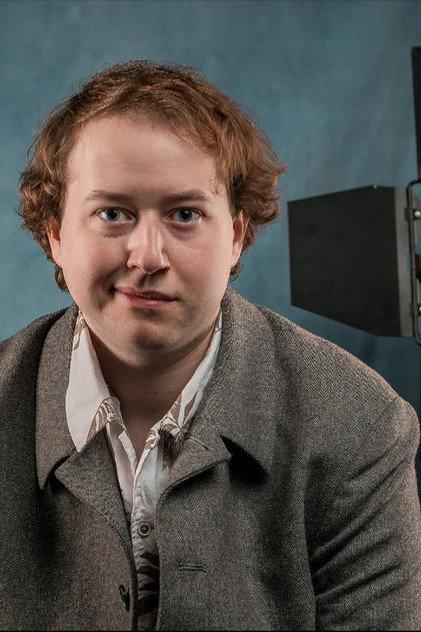 Kayven Kaplan - Actor Profile Photo