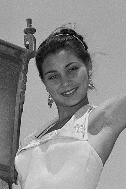 Elena Fancera - Actor Profile Photo