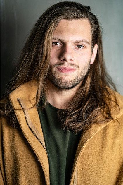 Hunter Redfern - Actor Profile Photo