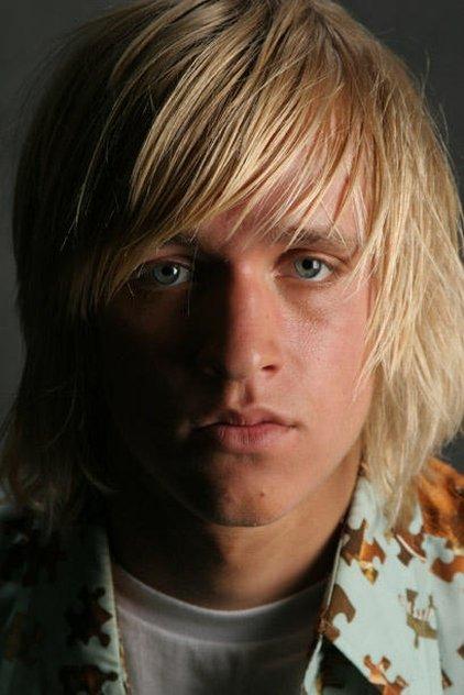 Max Van Ville - Actor Profile Photo
