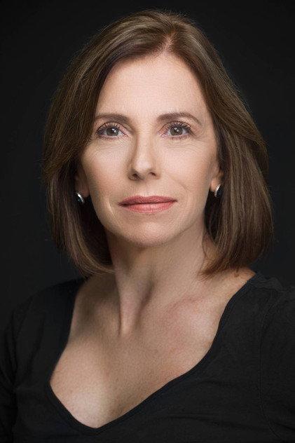 Claudia Lobo - Actor Profile Photo