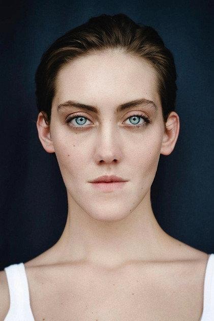 Polina Aug - Actor Profile Photo