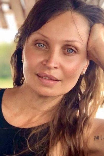 Ursula Vari - Actor Profile Photo