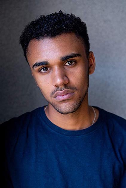 Langston Uibel - Actor Profile Photo