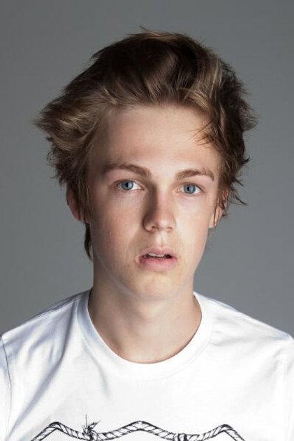 Caspar Lee - Actor Profile Photo