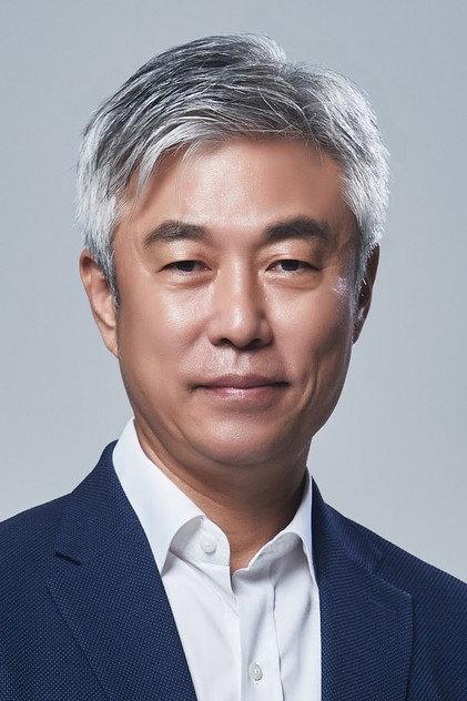 Lee Young-don - Actor Profile Photo