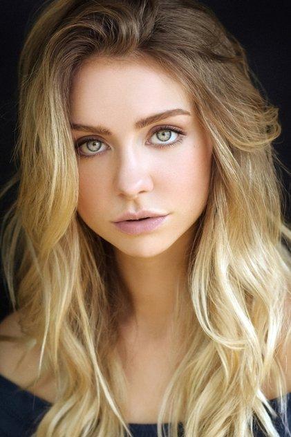 Maddie Phillips - Actor Profile Photo