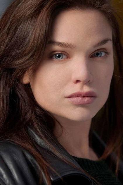 Ellen Helinder - Actor Profile Photo