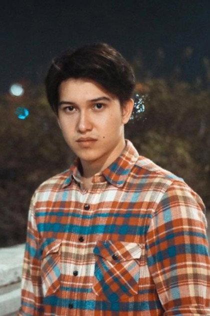Sidik Eduard - Actor Profile Photo