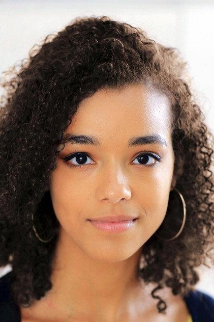 Maya Schnake - Actor Profile Photo