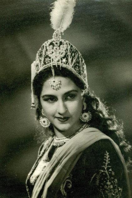 Bina Rai - Actor Profile Photo
