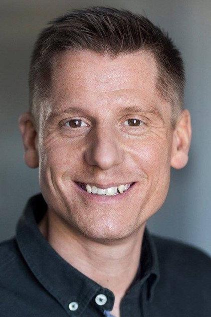 Robert Hansen - Actor Profile Photo