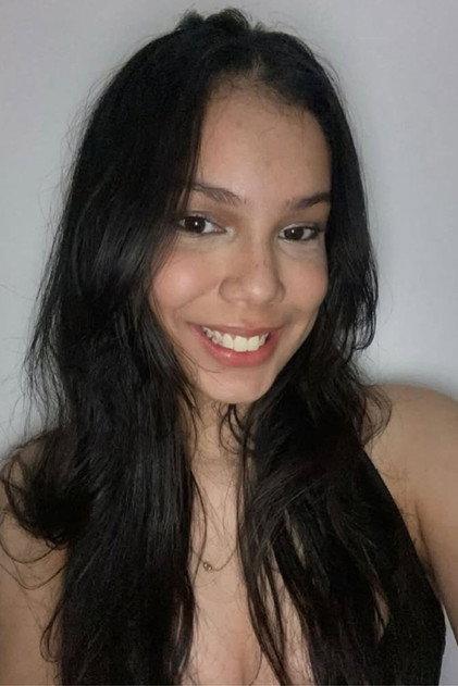 Luana Carriles - Actor Profile Photo
