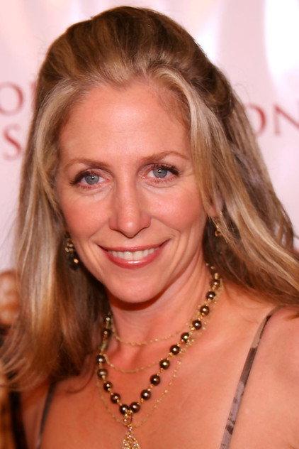 Carrie Aizley - Actor Profile Photo