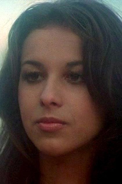 Eva Leuze - Actor Profile Photo