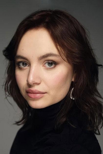 Rebecka Enholm - Actor Profile Photo