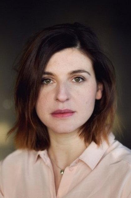 Eva Bay - Actor Profile Photo