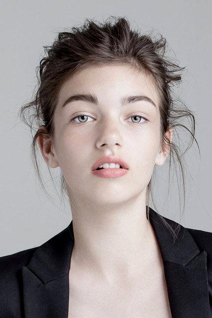 Nelly Řehořová - Actor Profile Photo