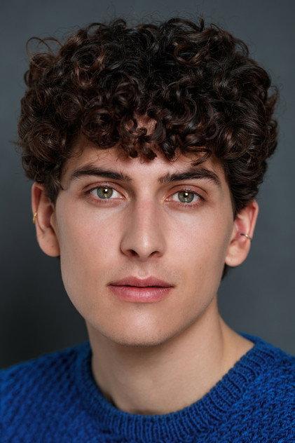 Etienne Moana - Actor Profile Photo