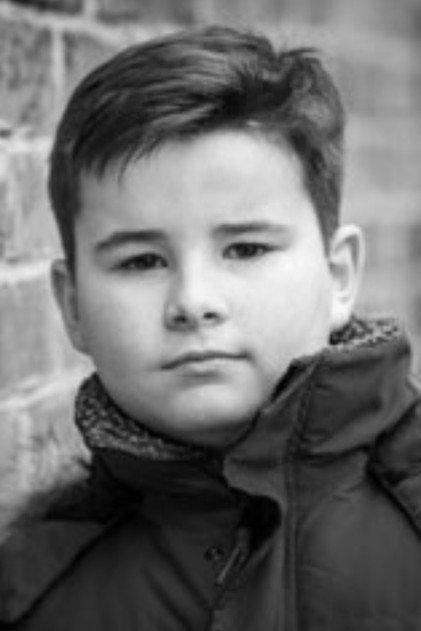 Logan Murray - Actor Profile Photo