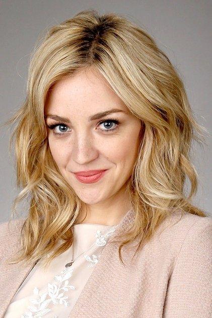 Abby Elliott - Actor Profile Photo