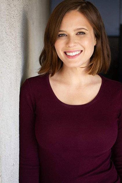 Leah Henoch - Actor Profile Photo