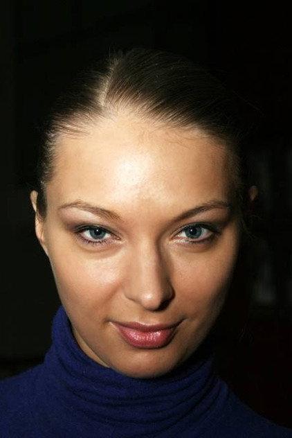 Dana Bjorka - Actor Profile Photo