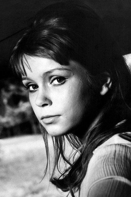 Neda Arnerić - Actor Profile Photo