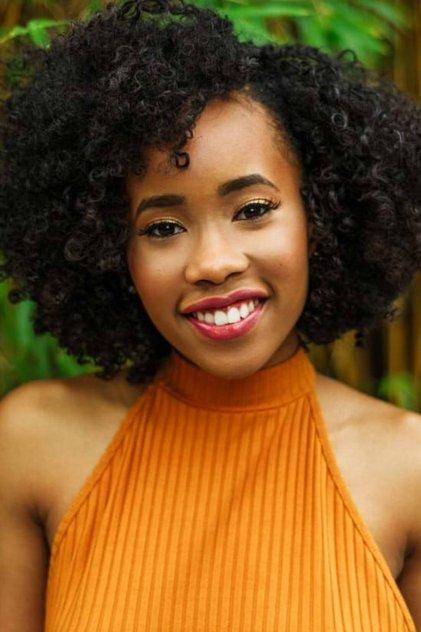 Zoë Renee - Actor Profile Photo