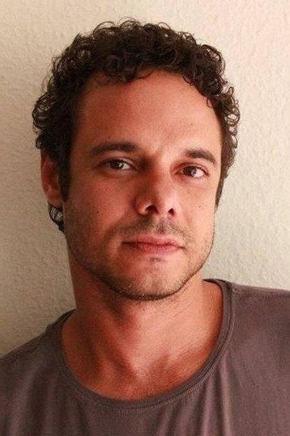 Eduardo Gomes - Actor Profile Photo