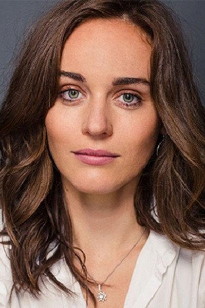 Emma Annand - Actor Profile Photo