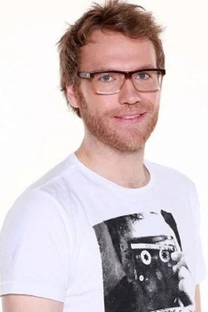 Nils Bomhoff - Actor Profile Photo