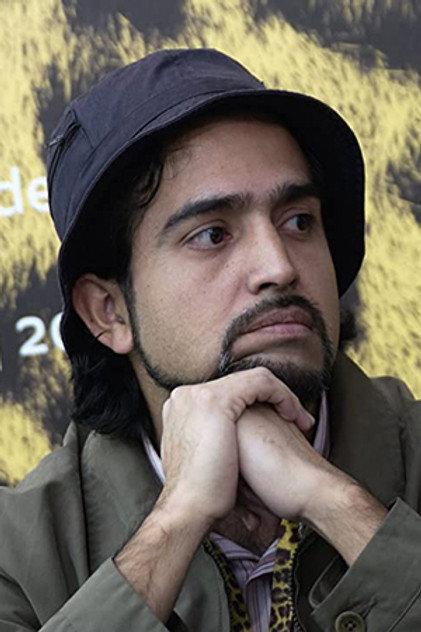 Víctor Cruz - Actor Profile Photo