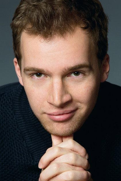 Benjamin Russell - Actor Profile Photo