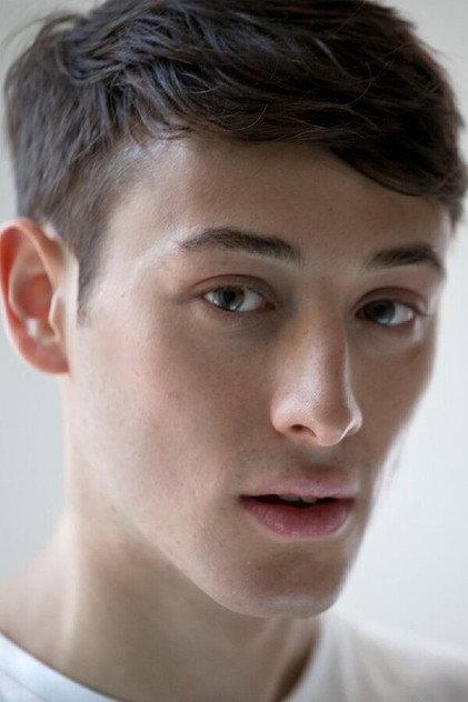 Cayvan Coates - Actor Profile Photo