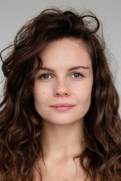 Daria Alypova - Actor Profile Photo