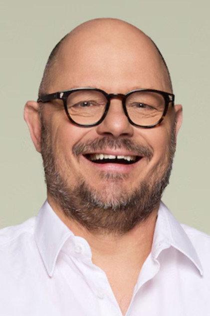 Bas Hoeflaak - Actor Profile Photo