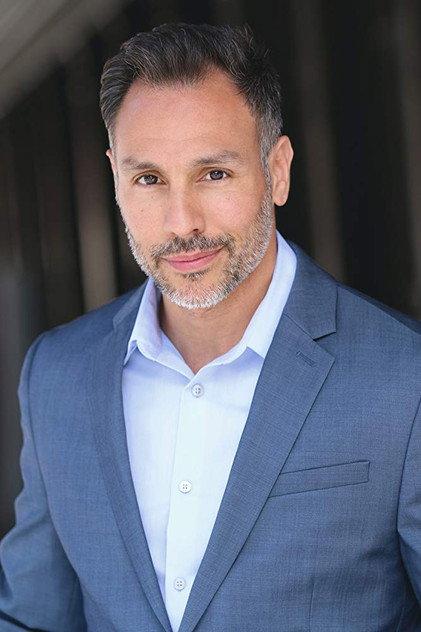 Rob Figueroa - Actor Profile Photo