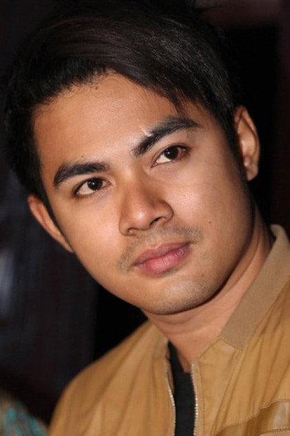 Guntur Triyoga - Actor Profile Photo