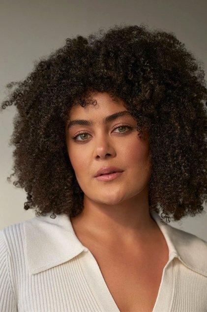 Izuka Hoyle - Actor Profile Photo