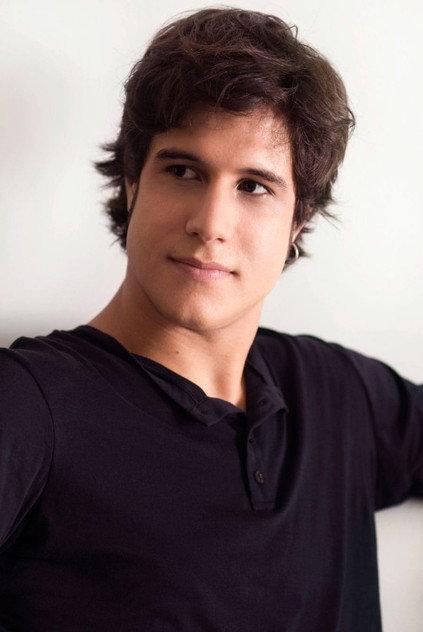 Emiliano D'Ávila - Actor Profile Photo