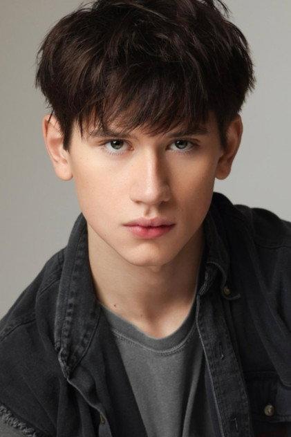 Pierce Polomsky - Actor Profile Photo