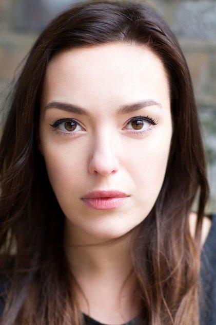 Lizzie Clarke - Actor Profile Photo