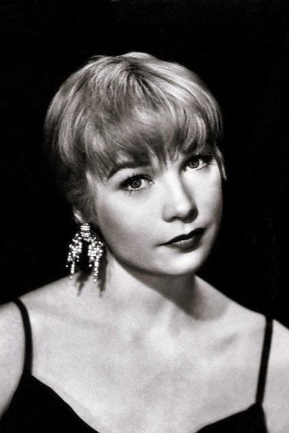 Shirley MacLaine - Actor Profile Photo