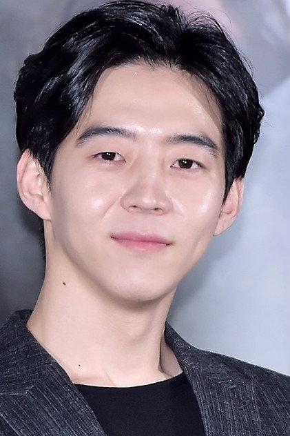 Park Yu-hwan - Actor Profile Photo