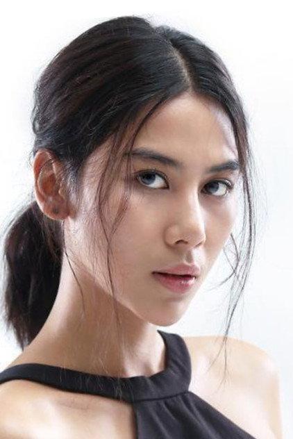 Adinda Thomas - Actor Profile Photo