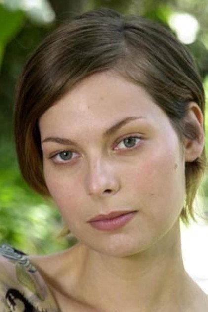 Carmen Llywelyn - Actor Profile Photo