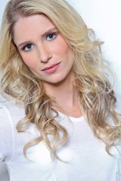 Júlia Lund - Actor Profile Photo