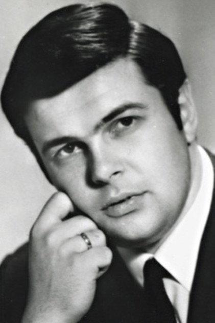Ernst Gerold Schramm - Actor Profile Photo