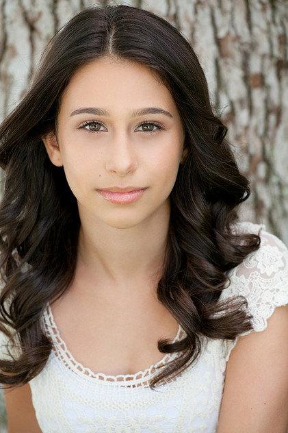 Zoey Burger - Actor Profile Photo